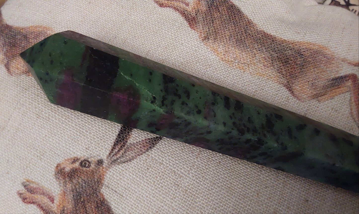 Ruby Zoisite 22cm
