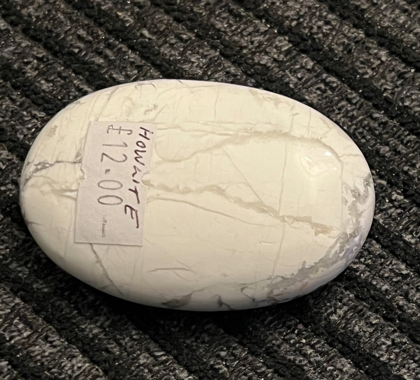 Palmstone - Howlite