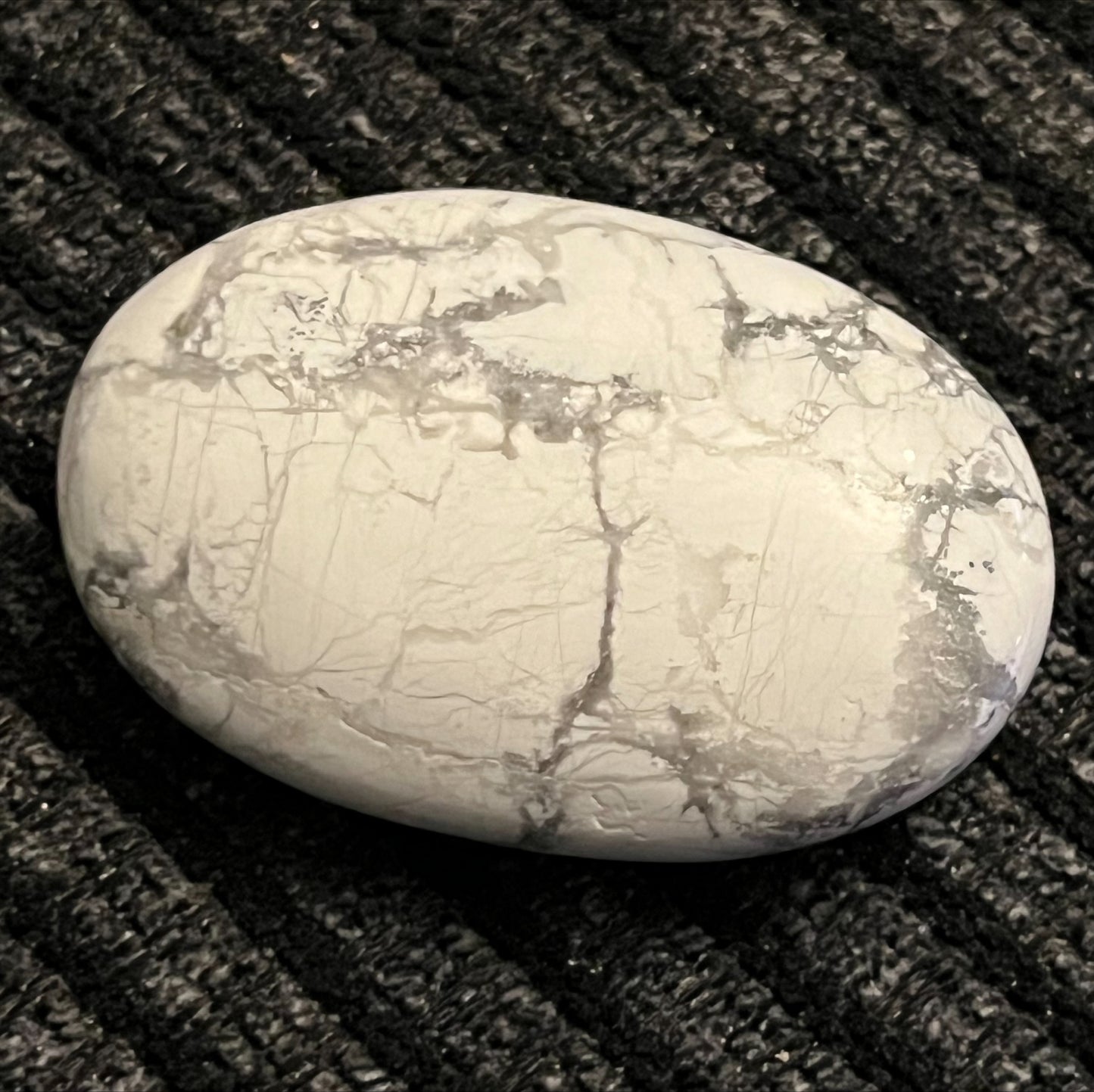 Palmstone - Howlite