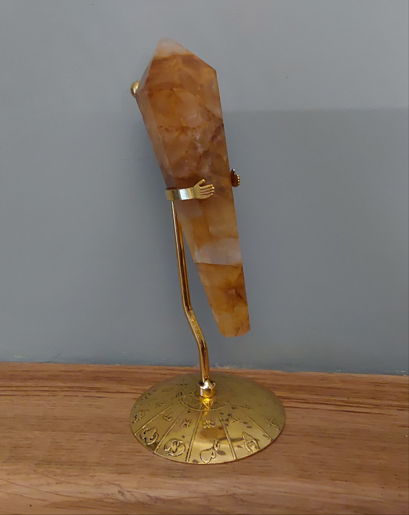 Golden Healer on stand 12cm