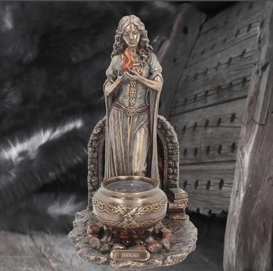 Brigid 24.5cm