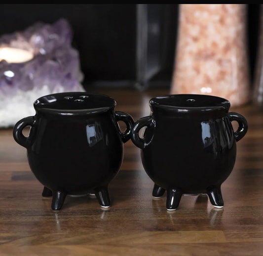 Cauldron Ceramic Salt and Pepper Set