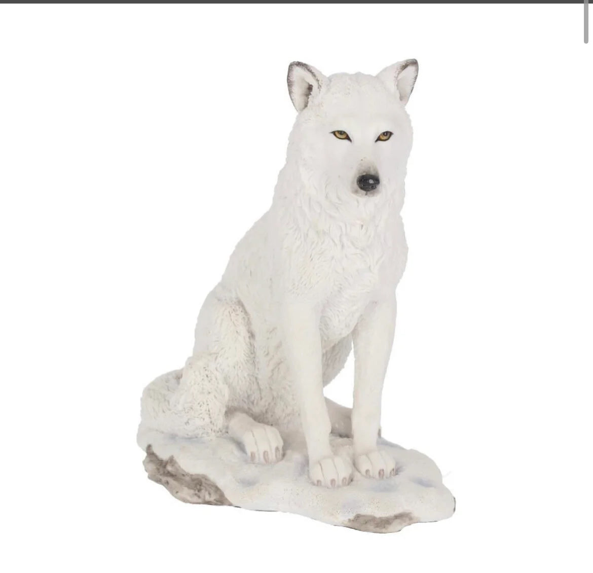 Ghost wolf. 19.5cm