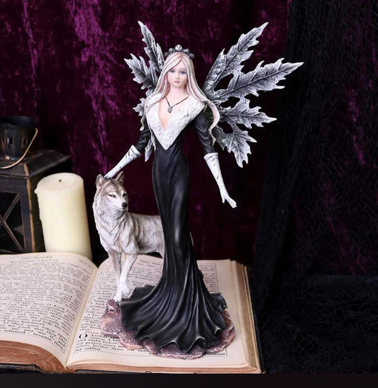 Dark Aura figurine 24cm