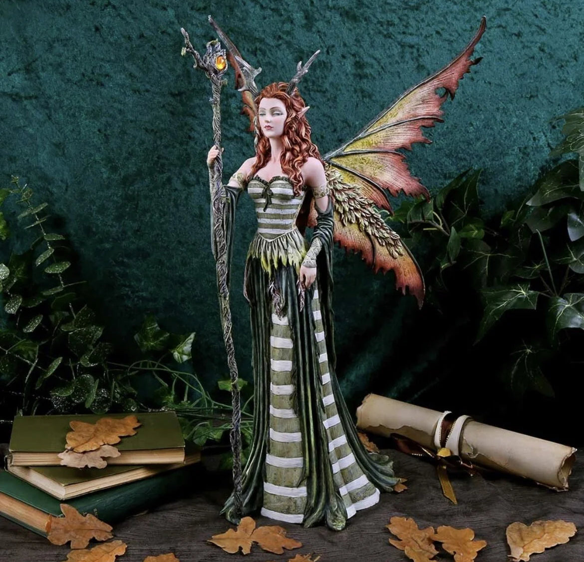 Nemesis Now The Green Woman figurine 49cm