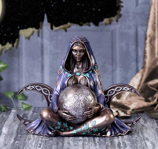 Triple Moon Goddess 31cm