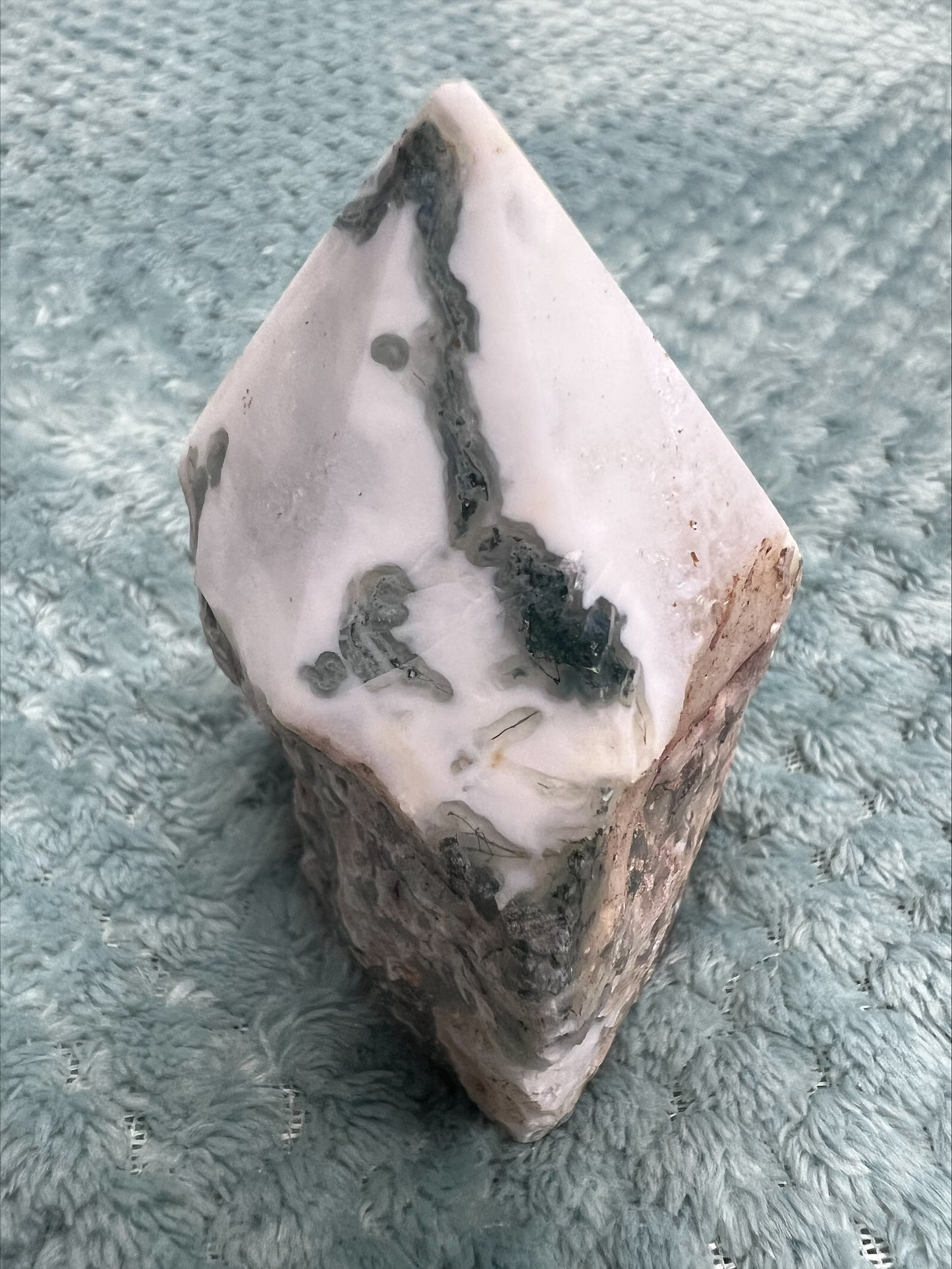 Tree Agate Cut Base Point