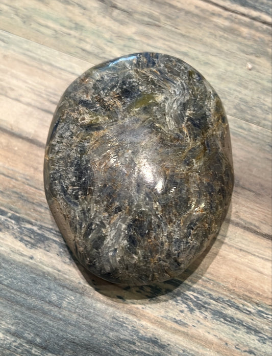 Palmstones - Kyanite