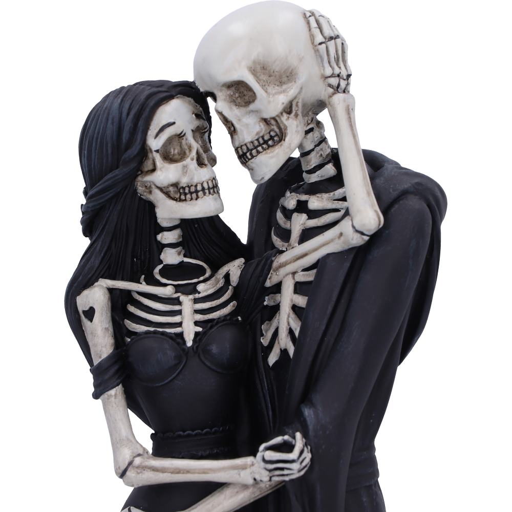 Eternal Embrace. 24cm
