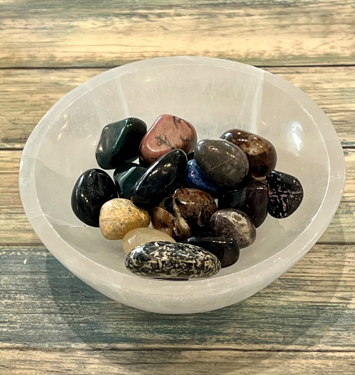 Selenite Bowl 14cm (crystals not include)