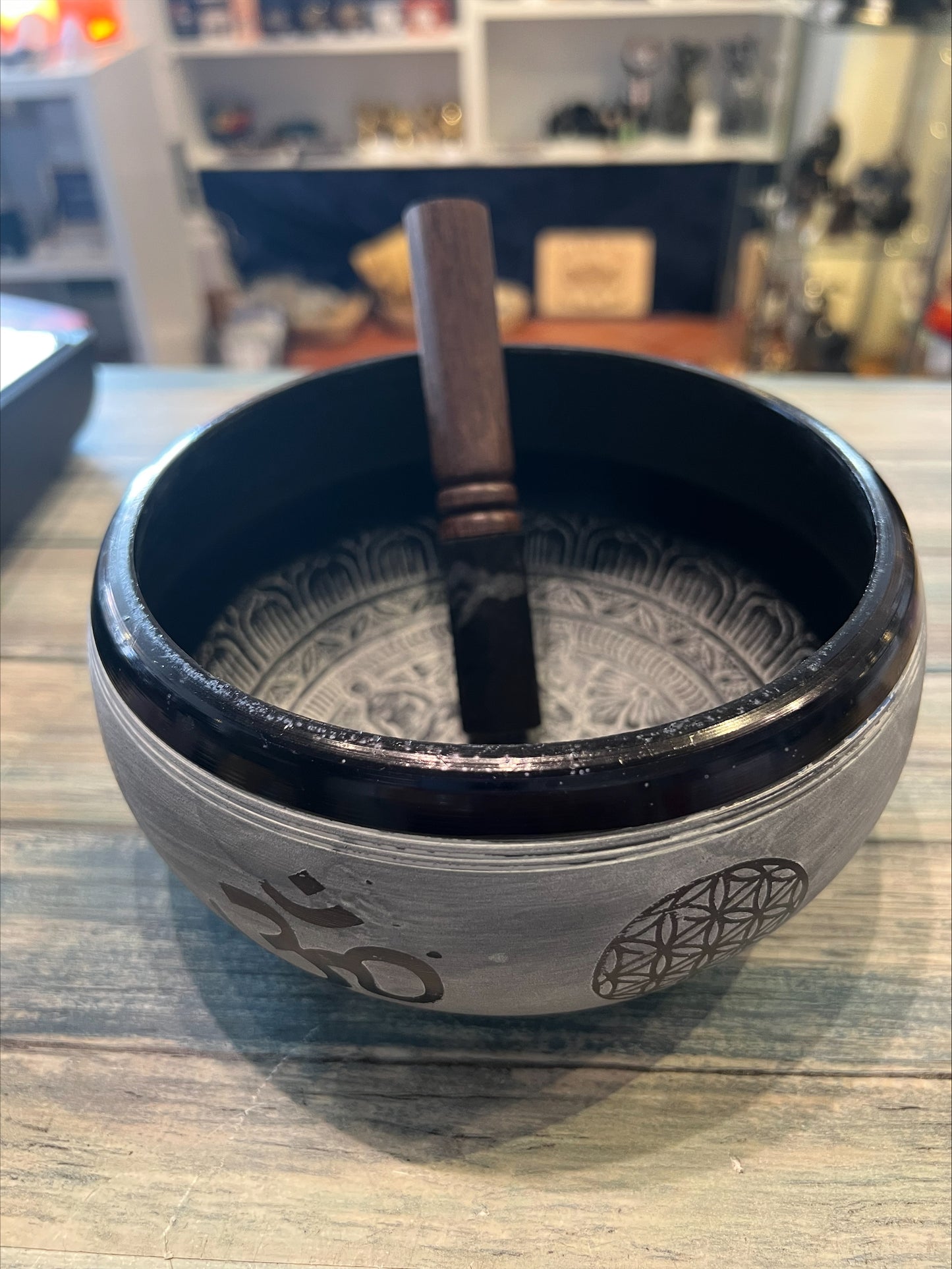 Earth Power Singing Bowl - Om Five Buddha