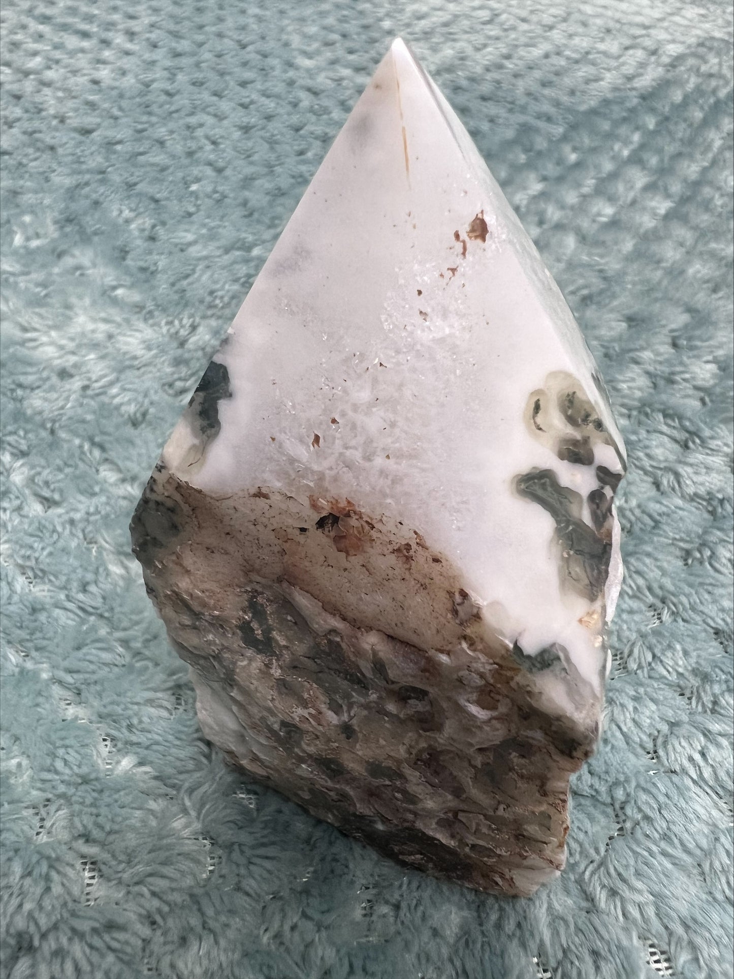 Tree Agate Cut Base Point