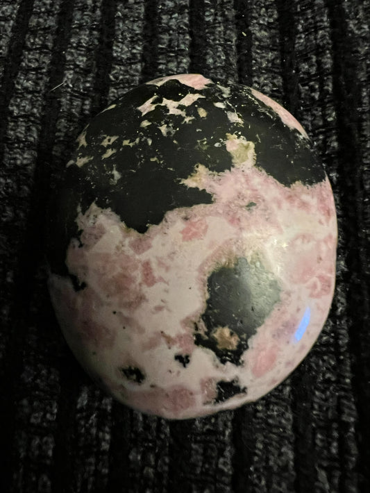 Palmstone - Rhodonite