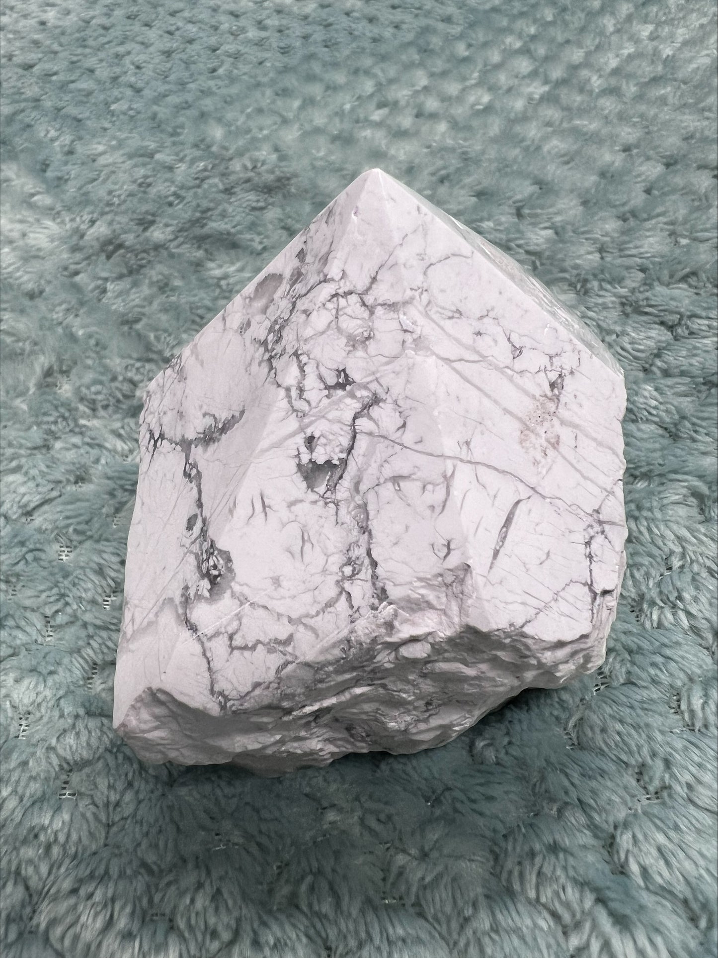White Howlite Cut Base Point