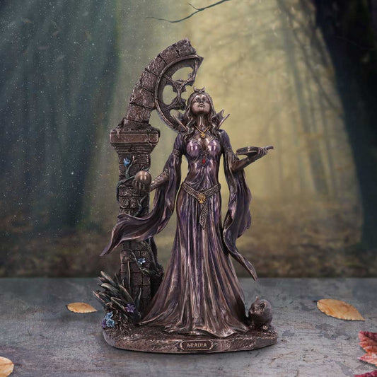 Aradia - The Wiccan Queen of Witches 25cm