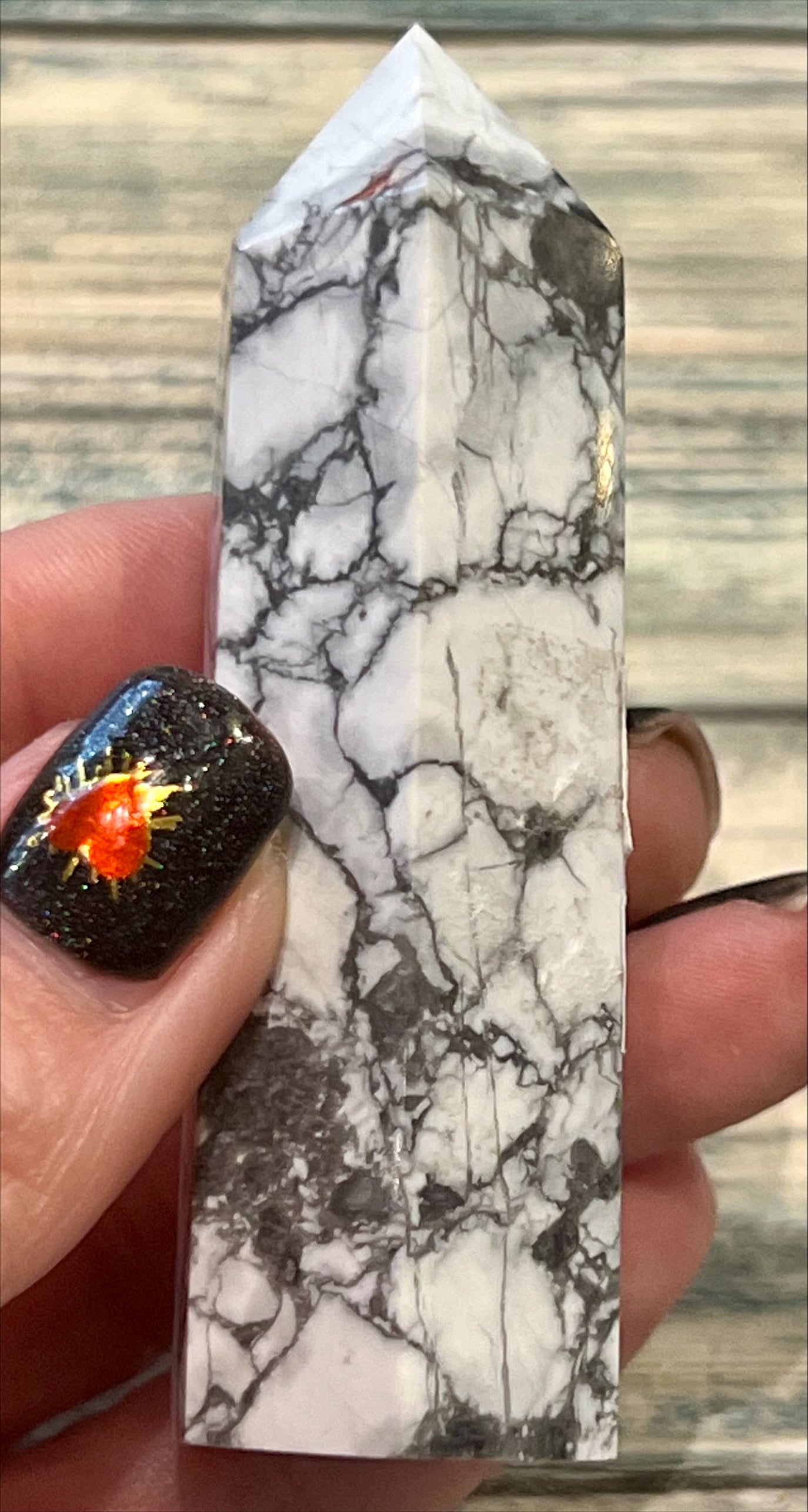 Tower - White Howlite