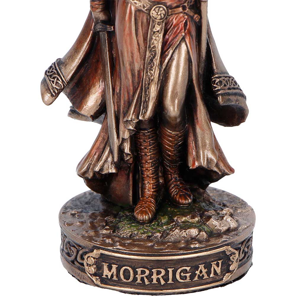 Morrigan and Crow (mini) 8.2cm