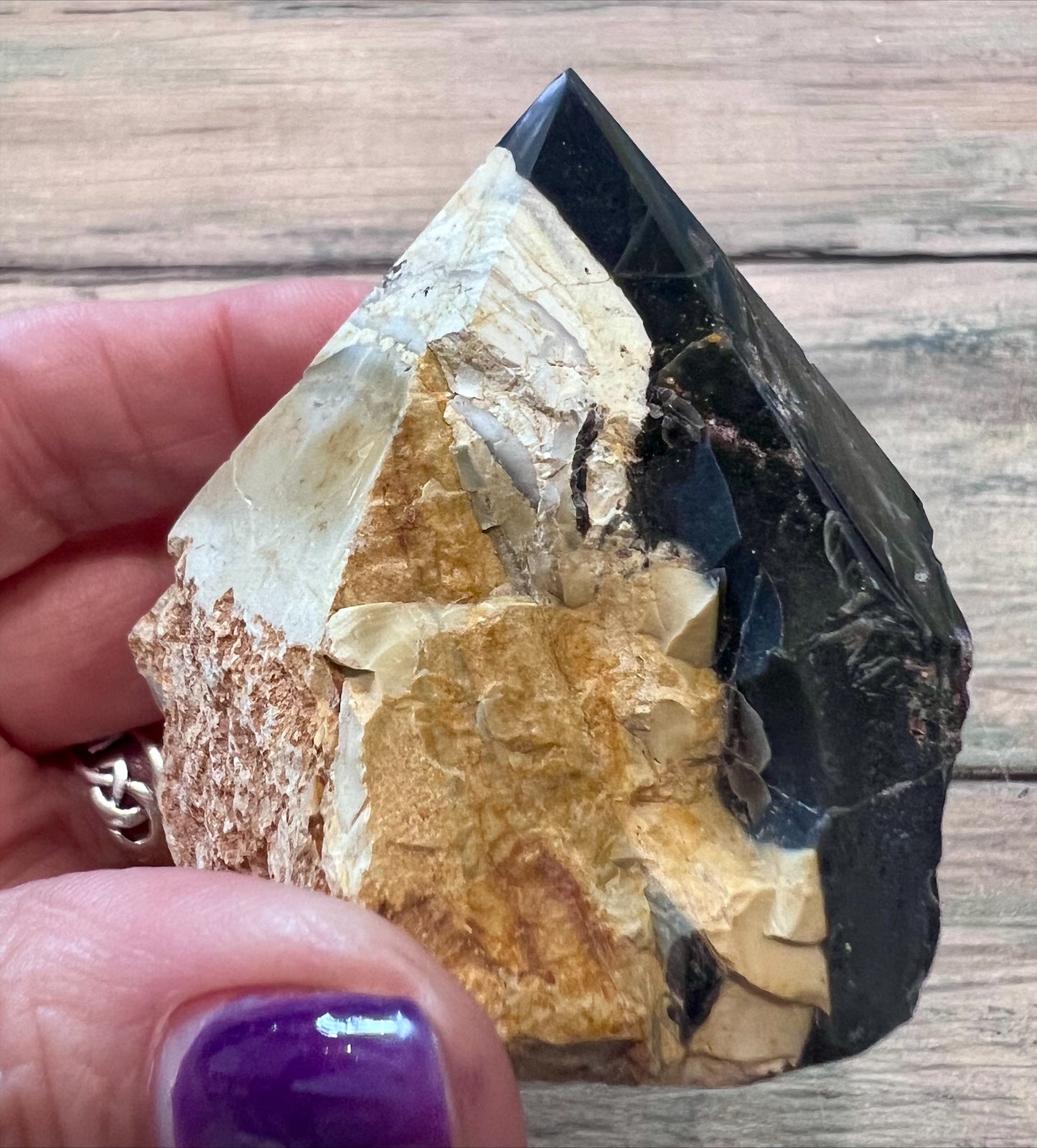 Black Onyx Cut Base Point