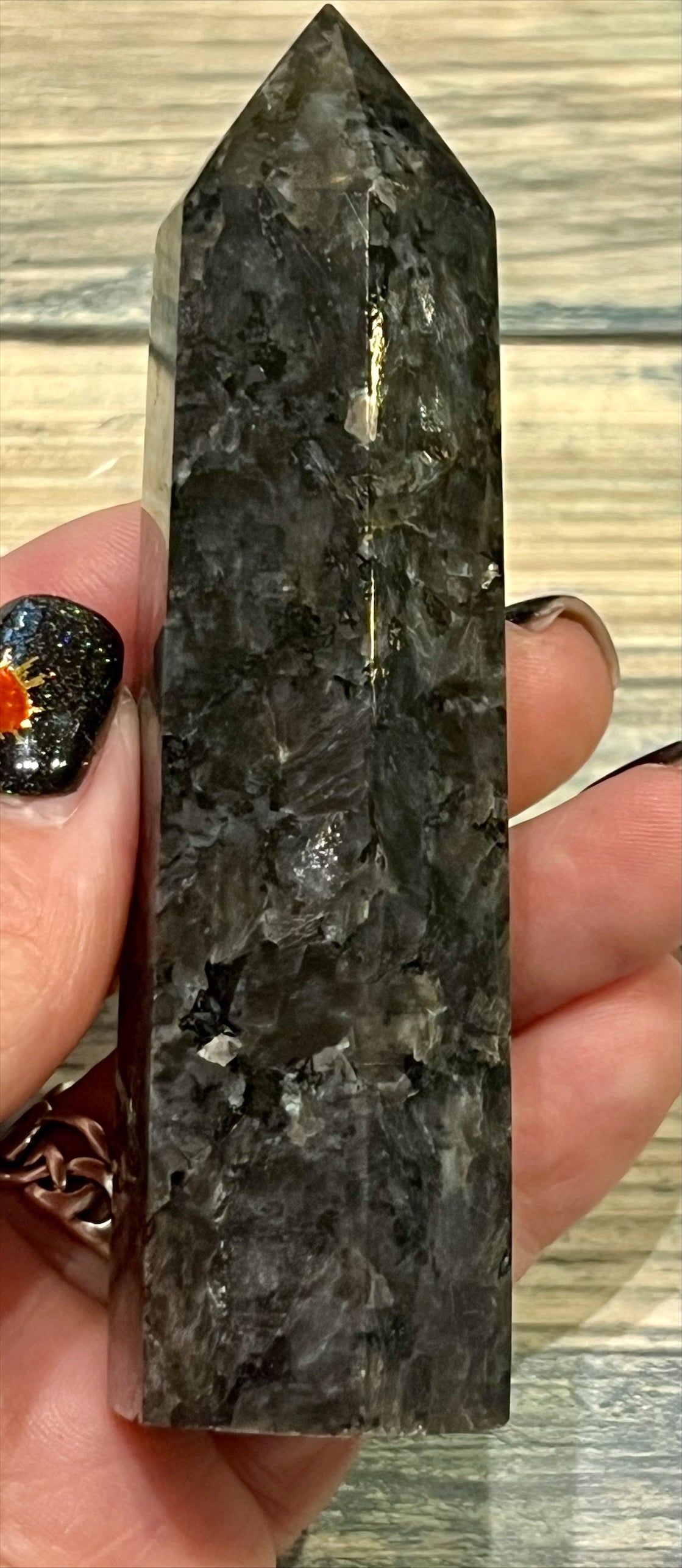 Tower - Larkivite