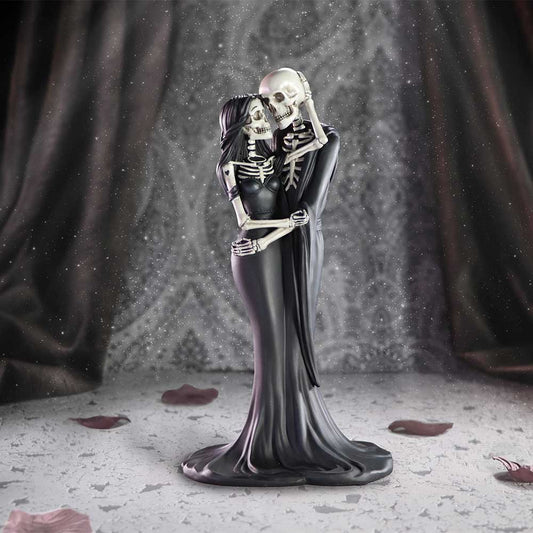 Eternal Embrace. 24cm
